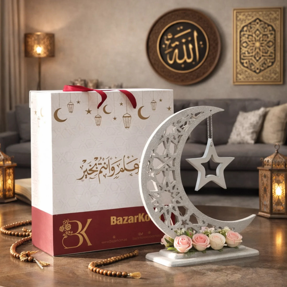 Handmade wooden Ramadan decorations for festive home decor هلال رمضان صناعة يدوية من الخشب - رمادي