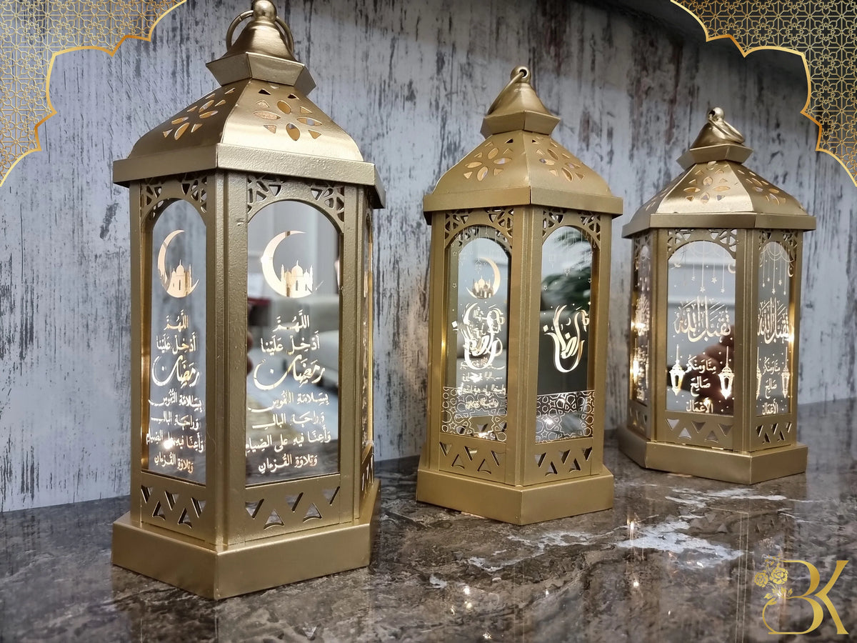 Metal and glass Ramadan lantern for festive home decoration فانوس رمضان مصنوع من المعدن والزجاج
