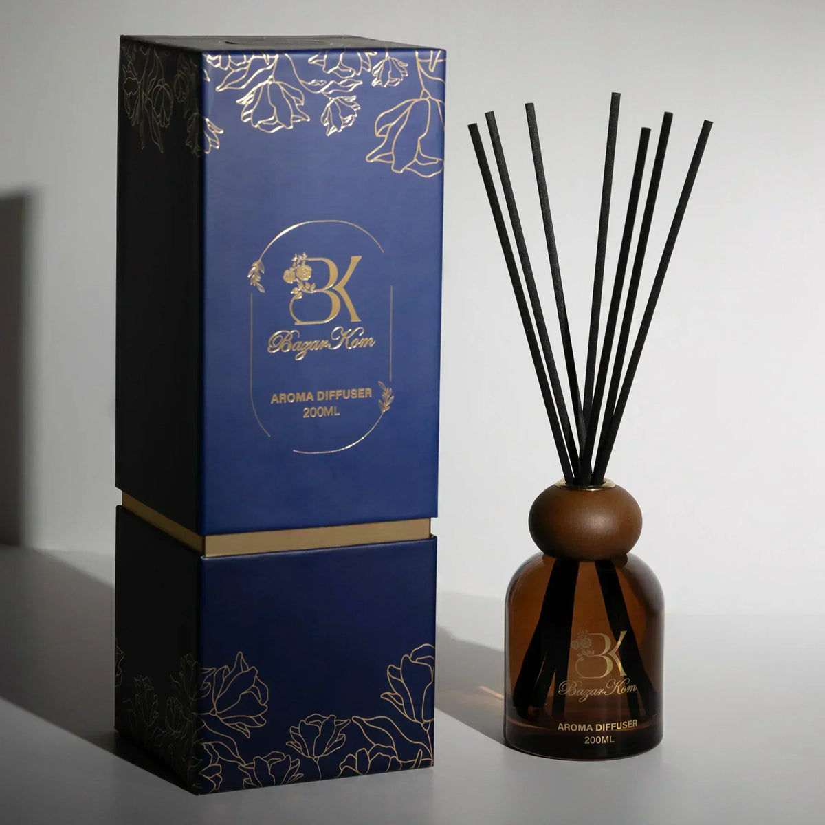 Reed aroma diffuser with glass bottle and fragrance reeds Aura - Reed Diffuser