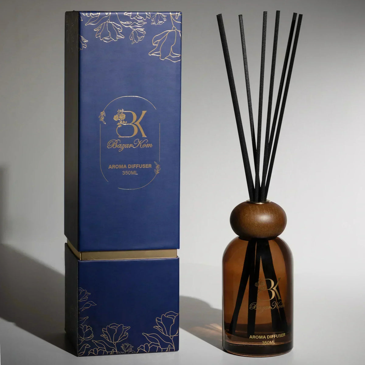 Reed aroma diffuser with glass bottle and fragrance reeds Aura - Reed Diffuser