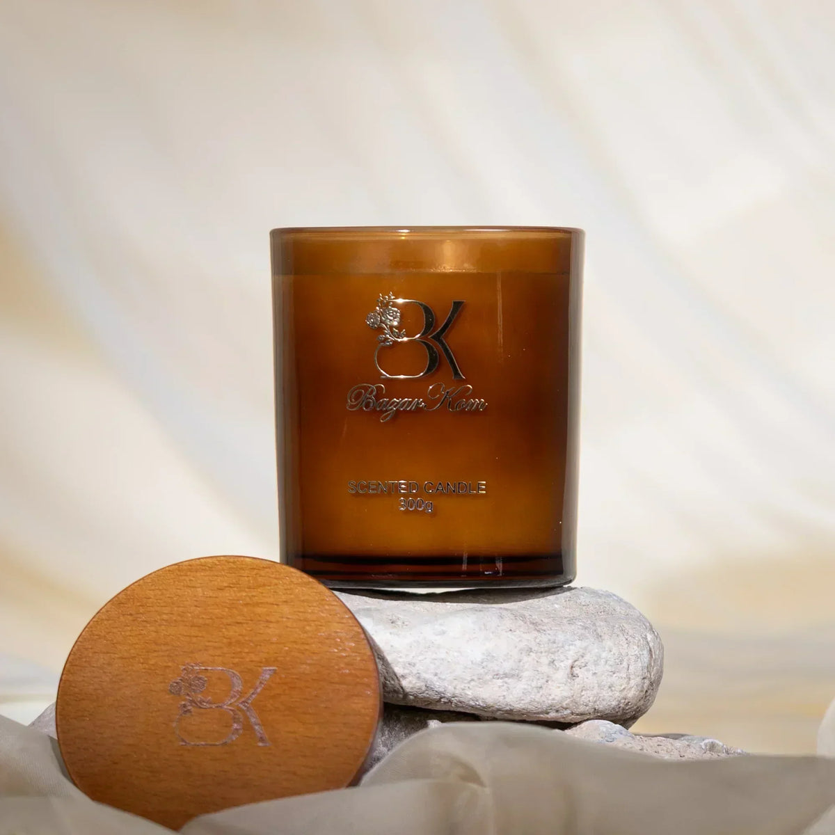 Scented candle in a decorative glass jar ليمون جراس - شمعة